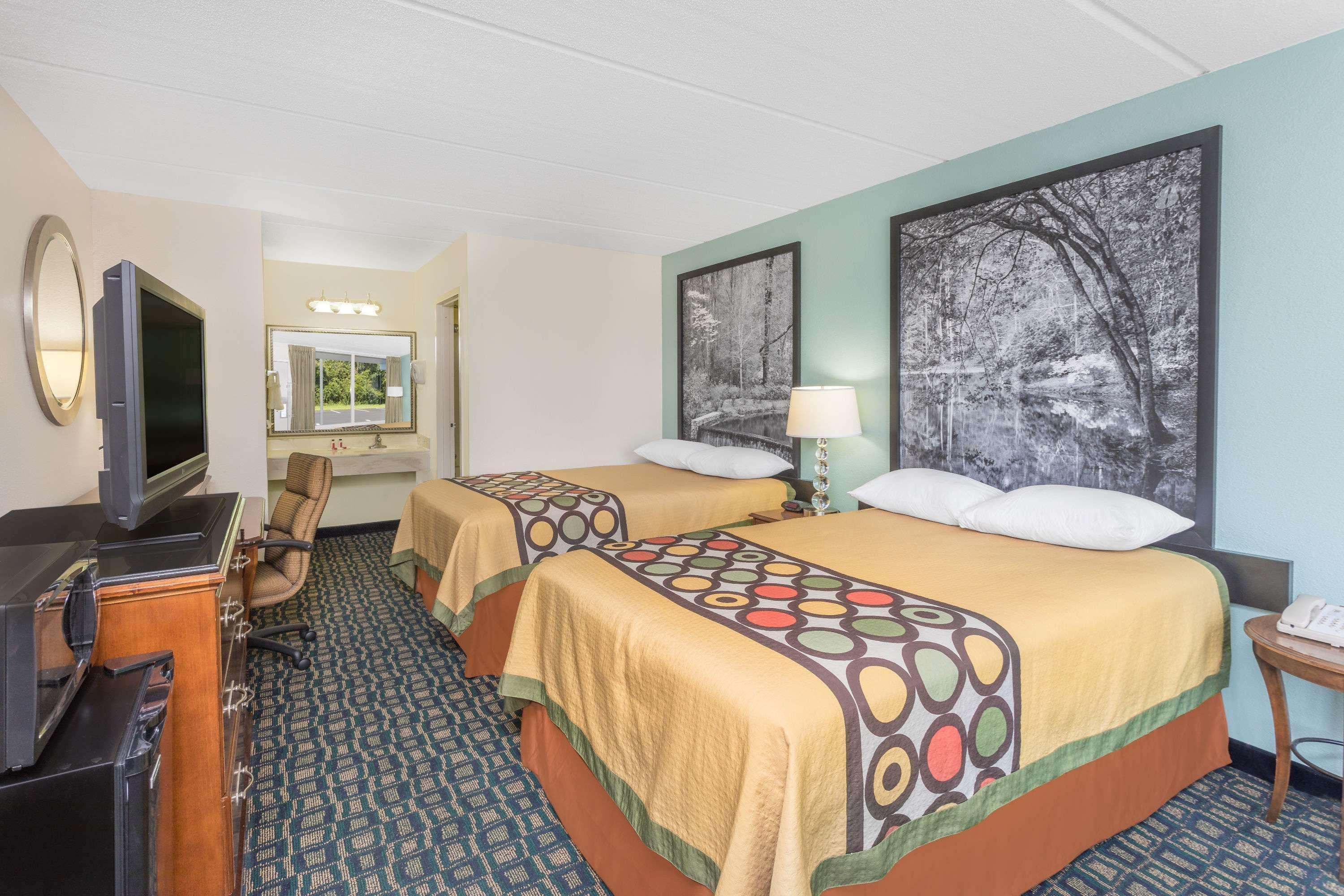 Super 8 By Wyndham Kingsland I-95 Naval Base Area Otel Dış mekan fotoğraf