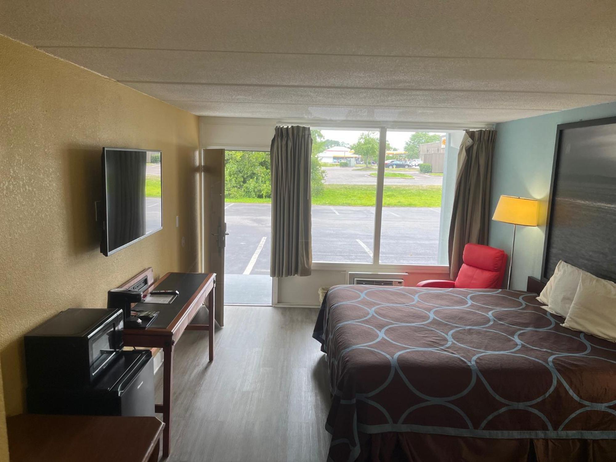 Super 8 By Wyndham Kingsland I-95 Naval Base Area Otel Dış mekan fotoğraf