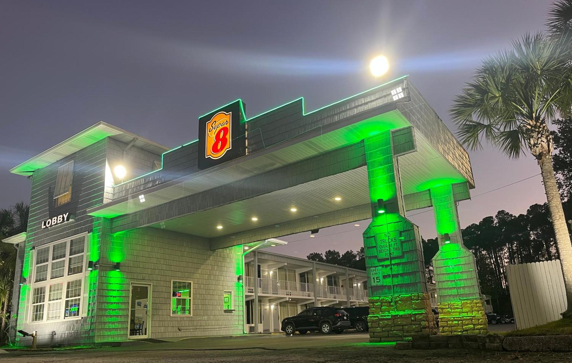 Super 8 By Wyndham Kingsland I-95 Naval Base Area Otel Dış mekan fotoğraf